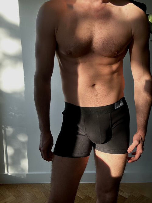 BOXERS BULGE BLACK · WHITE LOGO